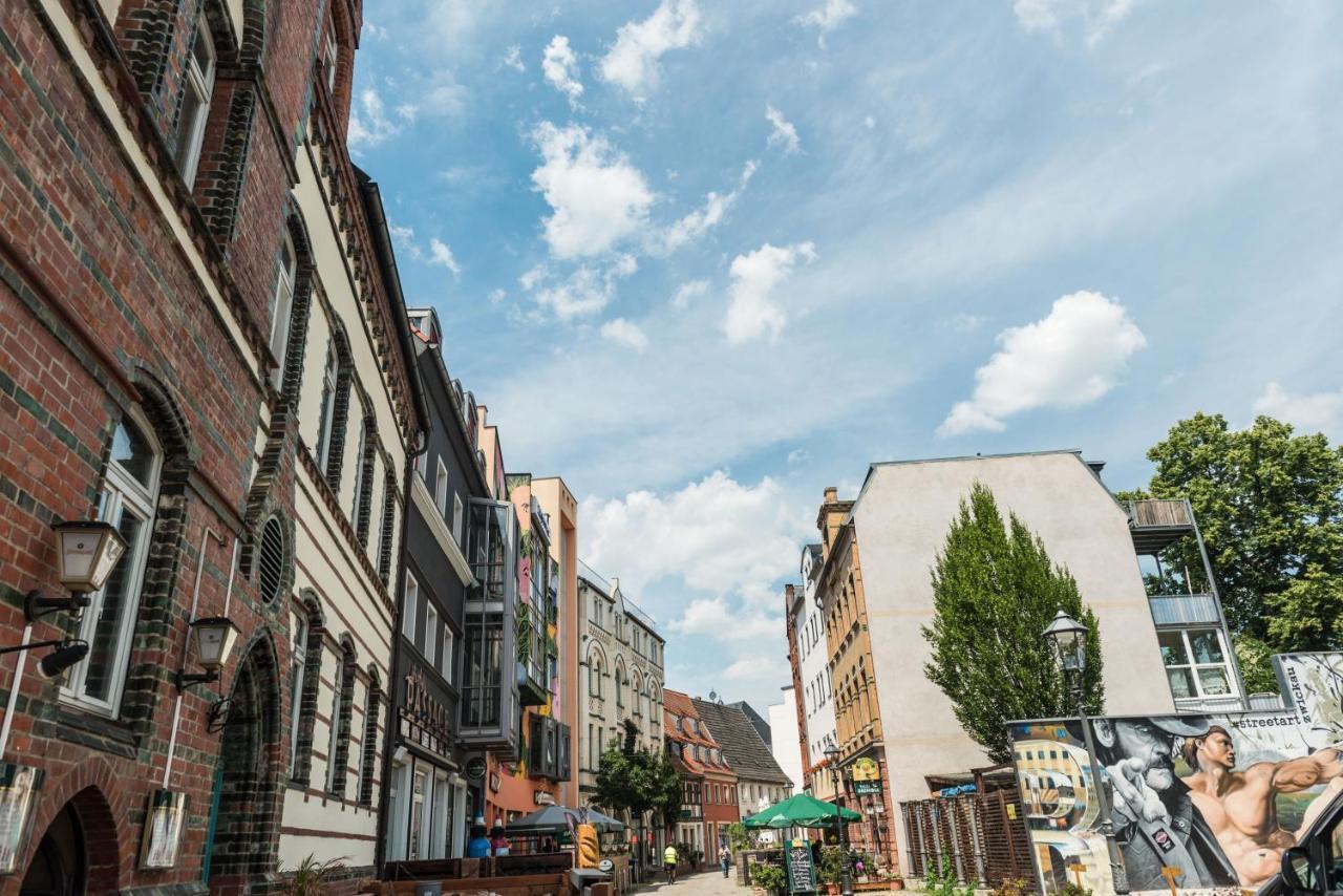 Apartmenthaus Am Dom Maisonette Mit Parkplatz Zwickau Exterior foto